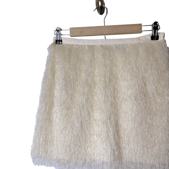 H&M Cream Shimmy Shake Flapper Lined Mini Skirt - Picture 3 of 12